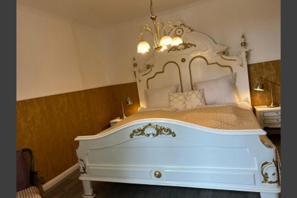 Studio-Apartment Rektor Suite 26 Am Saseler Markt Renoviert Hamburg-Harburg Buitenkant foto